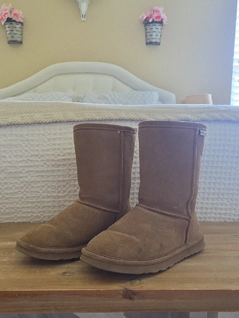 Bearpaw Boots - Brown